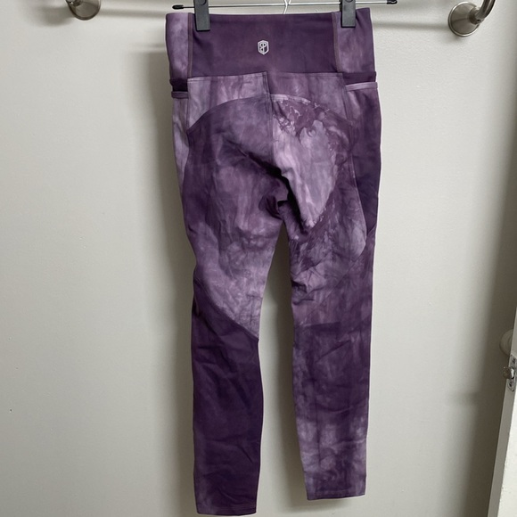 Born Primitive “Eccentric” Legging - Picture 4 of 4